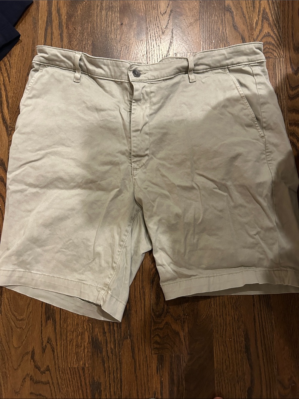 Ag Adriano Goldschmied Men's Beige Flat Front Chino Shorts